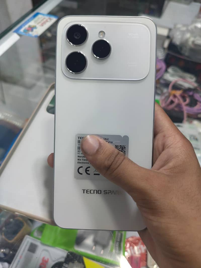 Tecno Spark 40 0