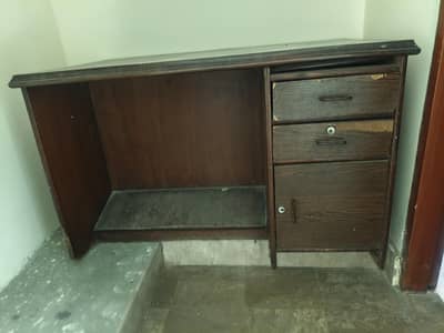 Wooden office table furniture