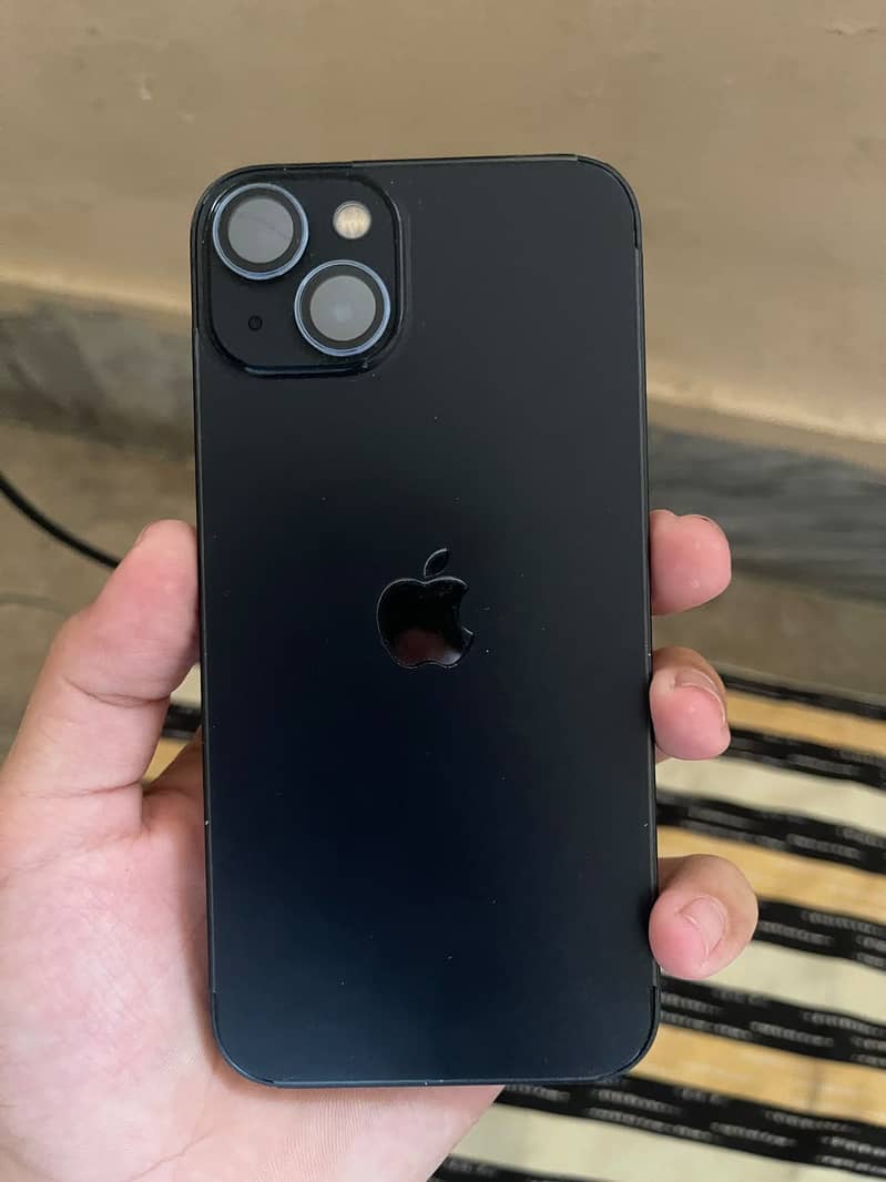 Apple iPhone 13 2