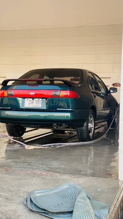 Nissan Sunny 1997
