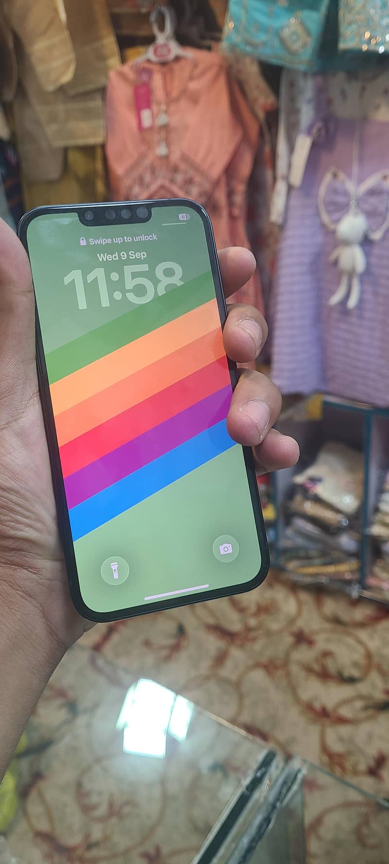 Apple iPhone 13 2