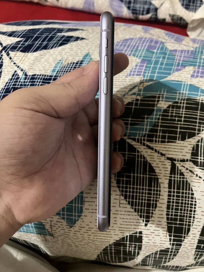 Apple iPhone 11 1
