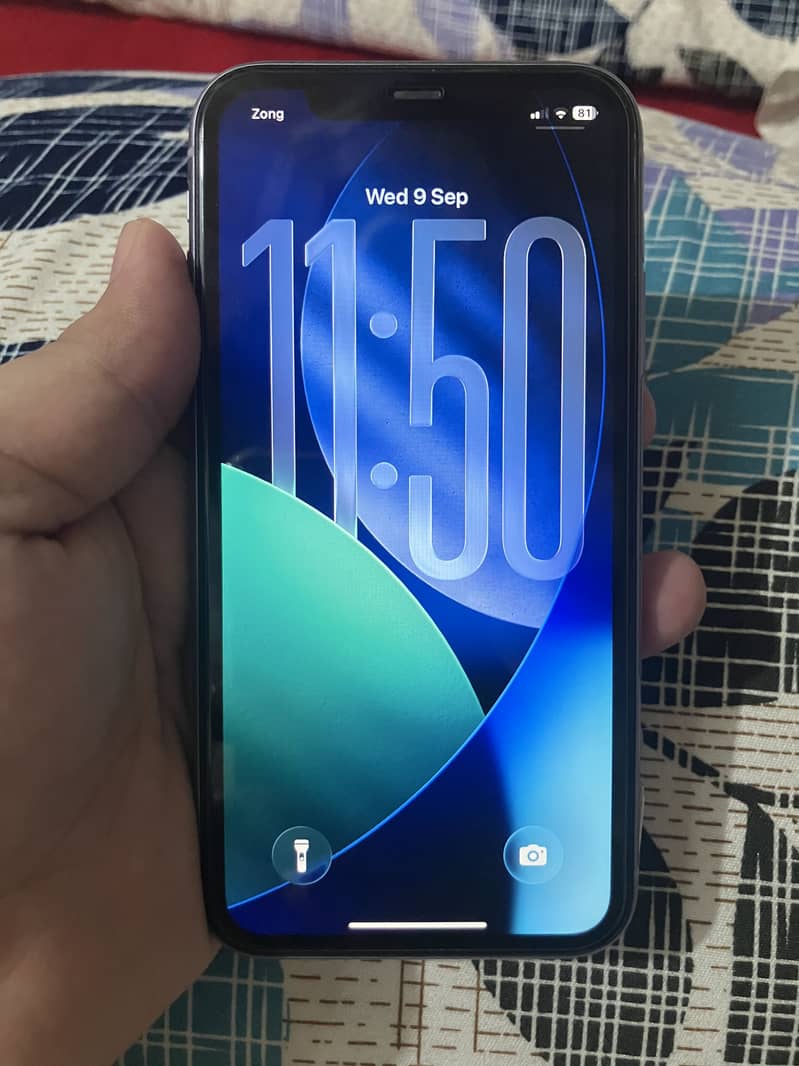 Apple iPhone 11 3