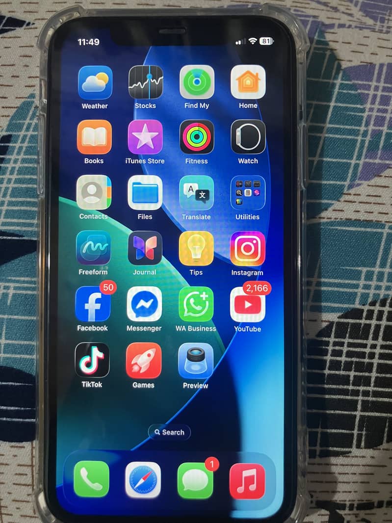 Apple iPhone 11 7