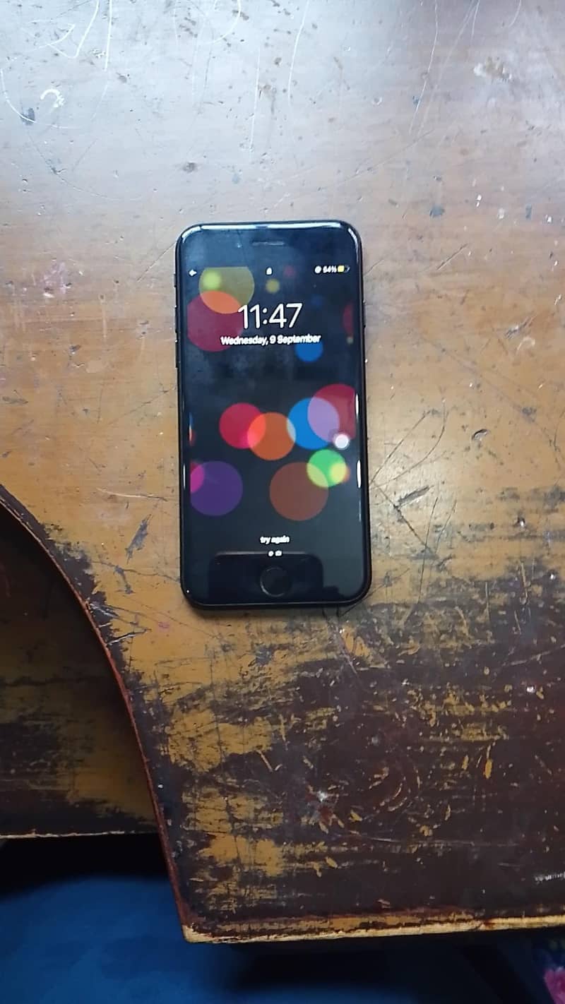 Apple iPhone 7 0