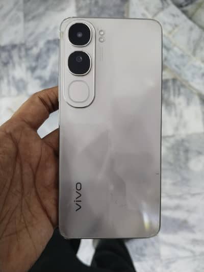 Vivo Y200