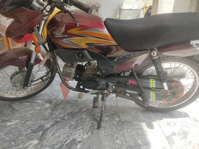 prider 100cc for sale bilkul new h 9000 km chali aabi sab kch original