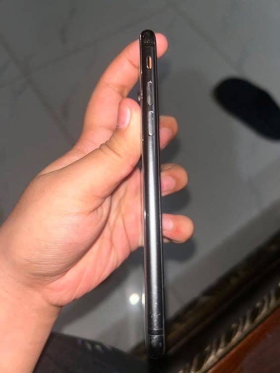 Apple iPhone 8 7