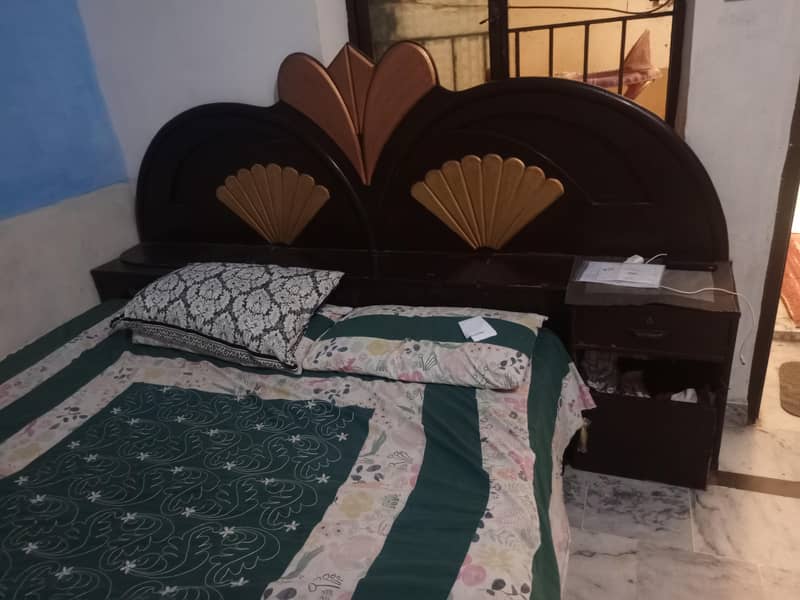 Double bed For sell without mattres 1