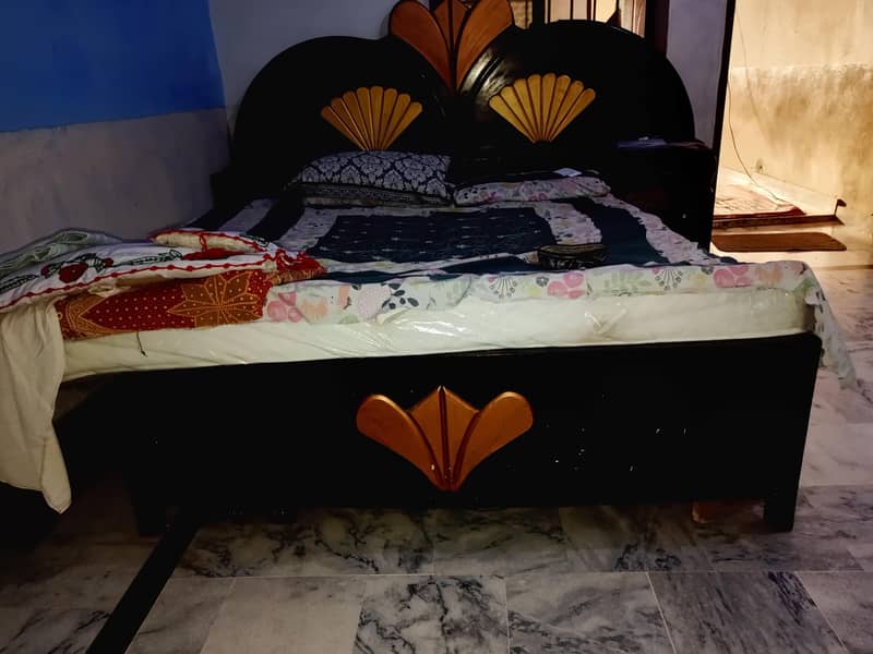 Double bed For sell without mattres 3