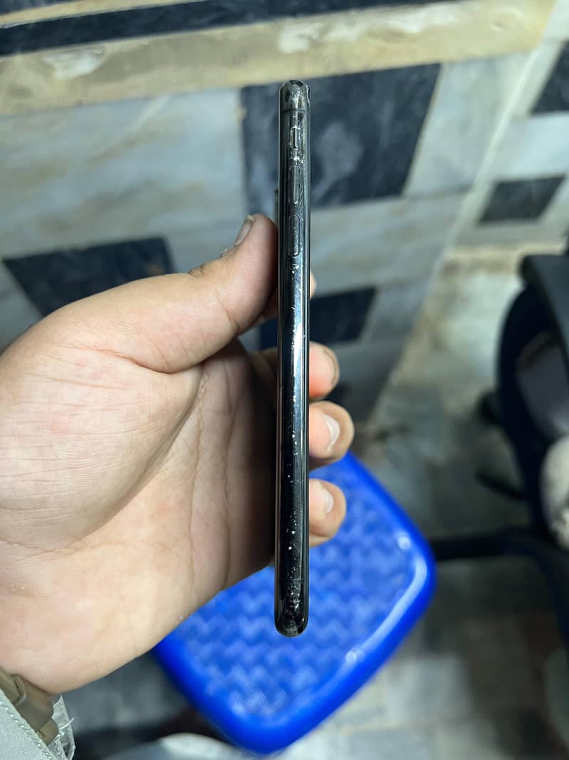 Apple iPhone X 2