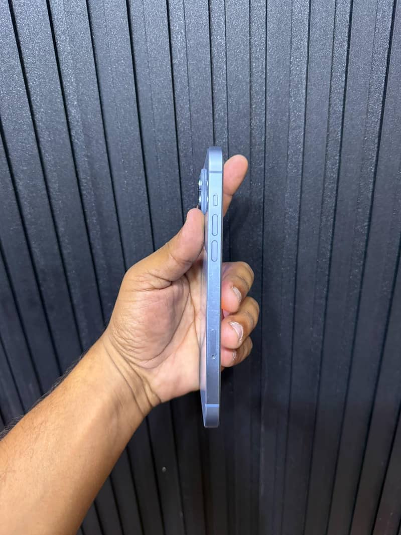 Apple iPhone 14 plus 3