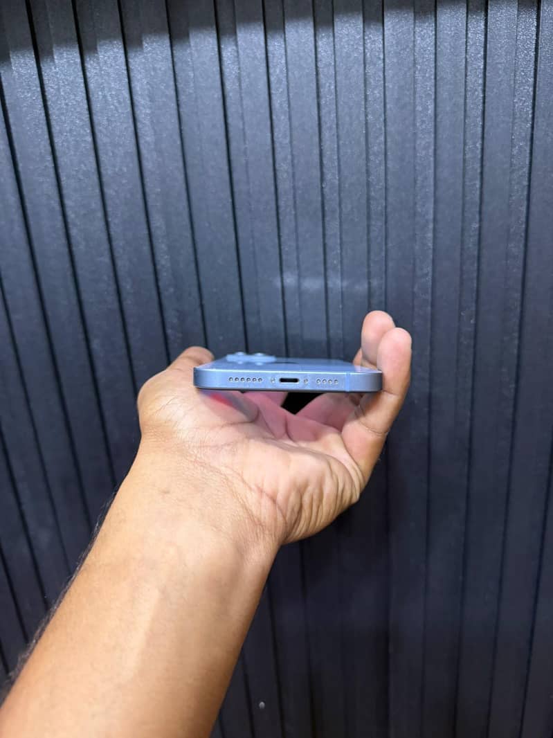 Apple iPhone 14 plus 4