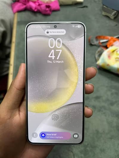 Samsung S24 pluse 12 256