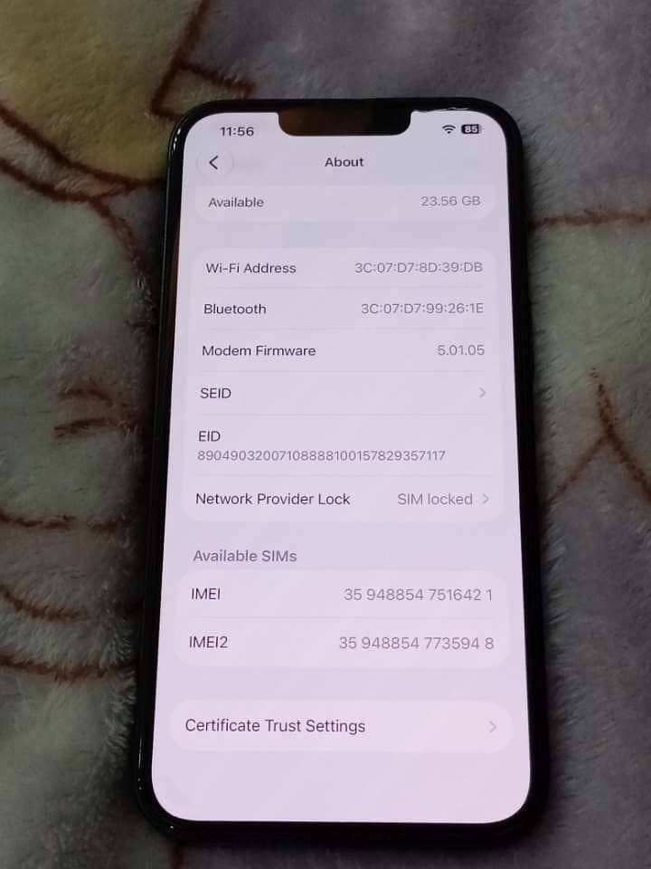 Apple iPhone 14 3