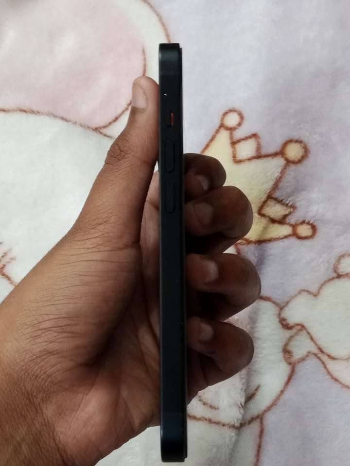 Apple iPhone 14 5