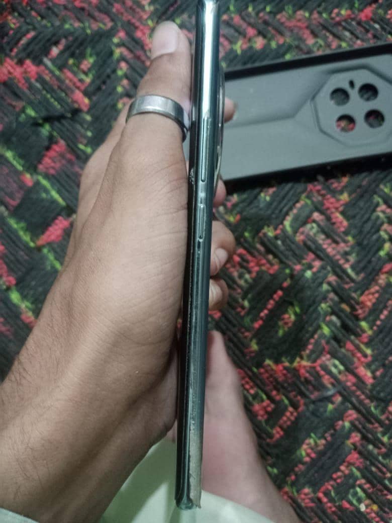 Infinix Zero 40 4
