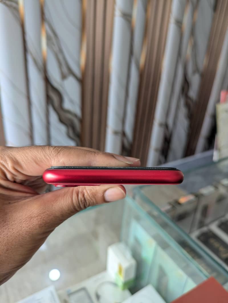 Apple iPhone 11 5