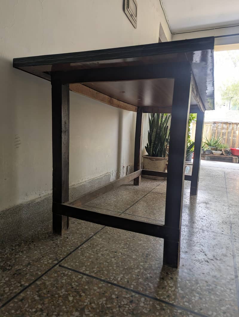 study table 0