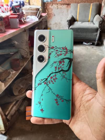 Tecno CAMON 40 Pro