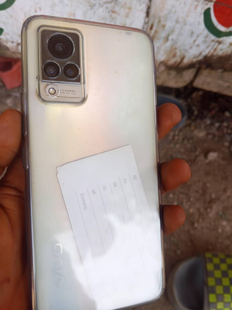 Vivo V21 2