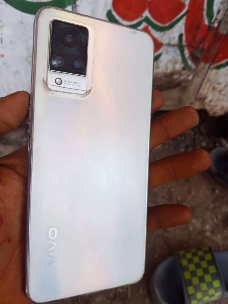 Vivo V21 3