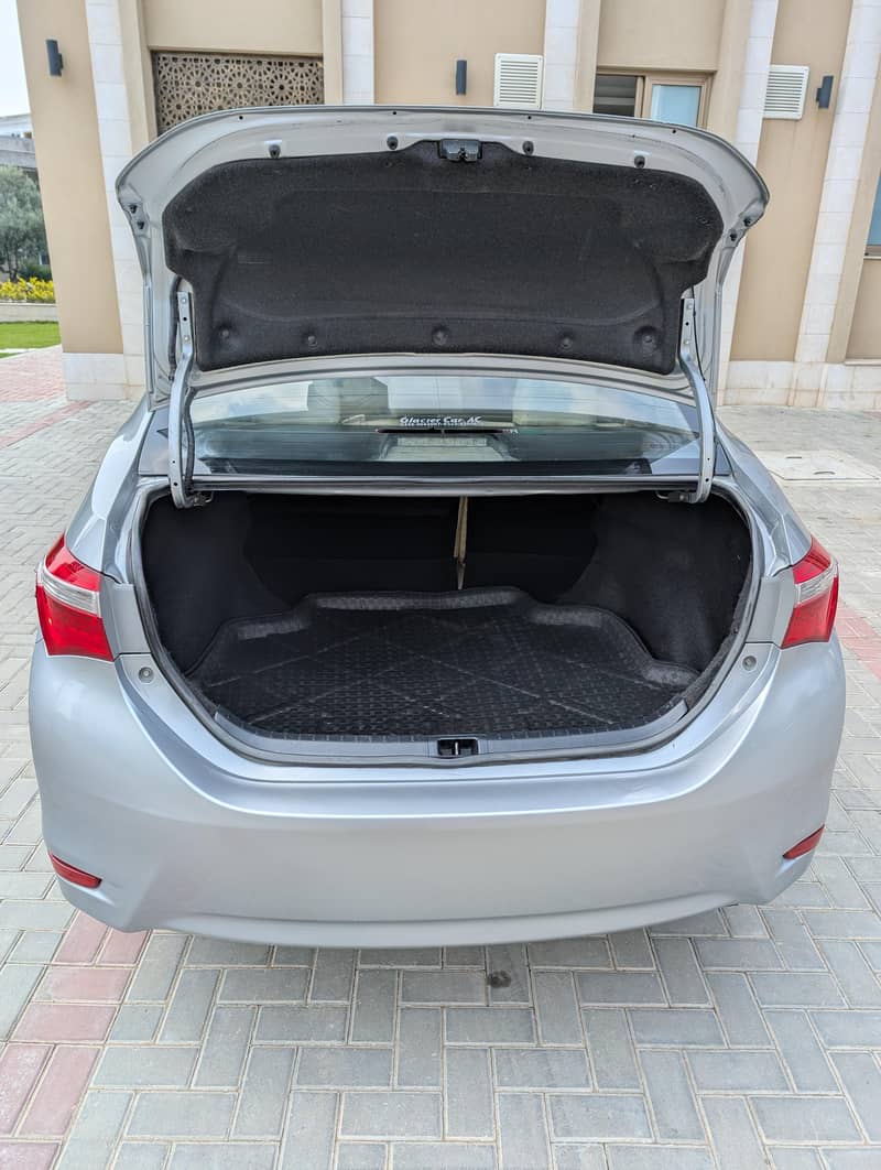 Toyota Corolla Altis 2014 9