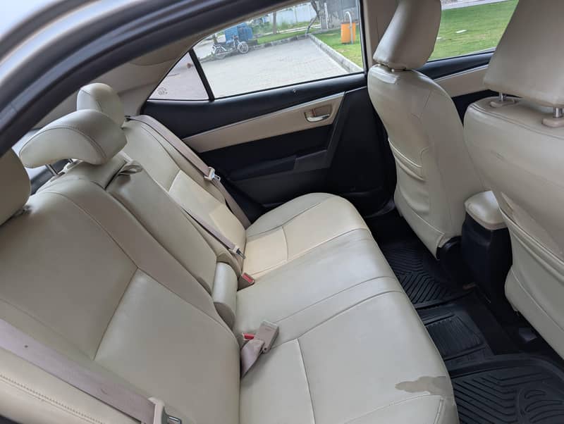 Toyota Corolla Altis 2014 11