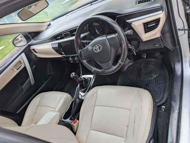 Toyota Corolla Altis 2014 13