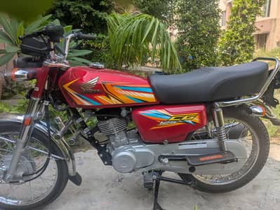 brand new bike Honda 125 2026 only use one month what app 03117479413