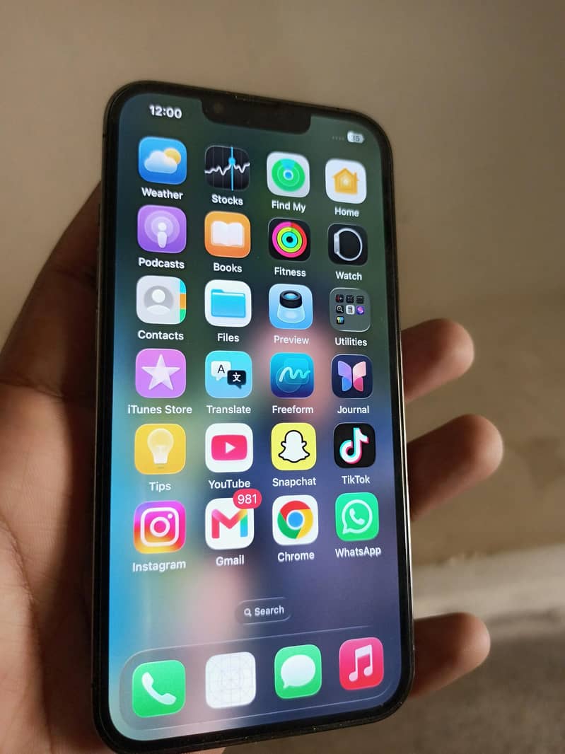 Apple iPhone 13 Pro 2