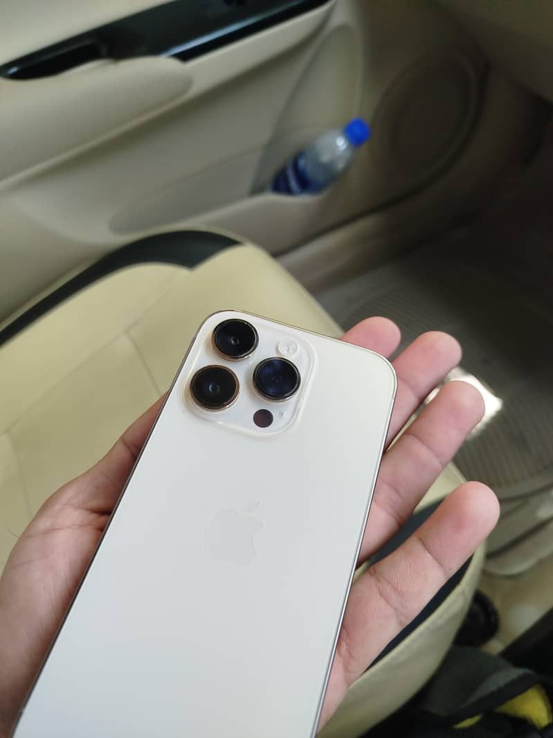 Apple iPhone 14 Pro 4