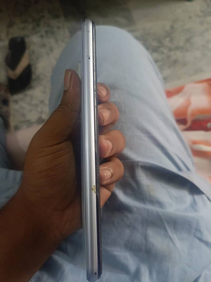 vivo;y20 2