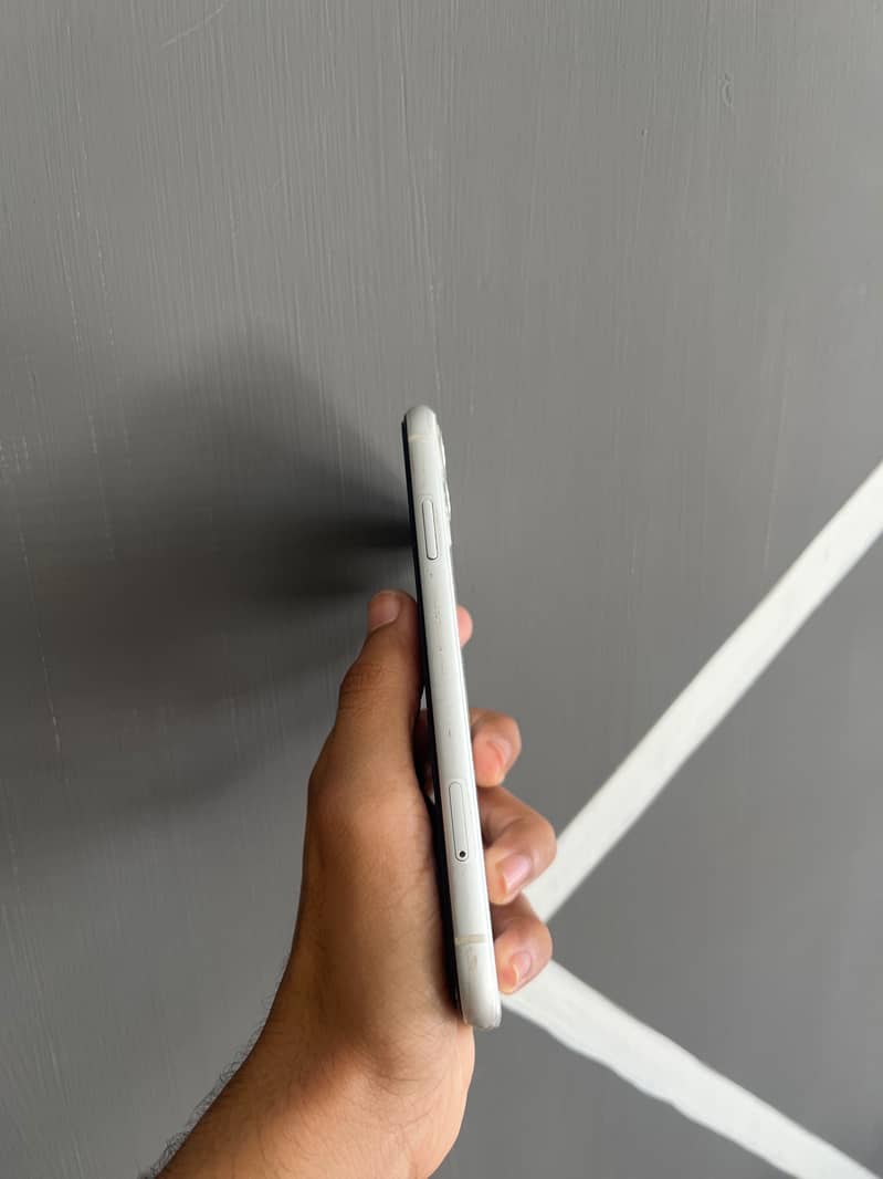 Apple iPhone 11 2