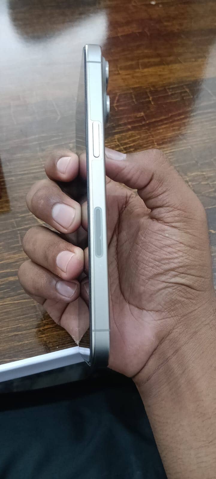 Apple iPhone 15 Pro Max 0