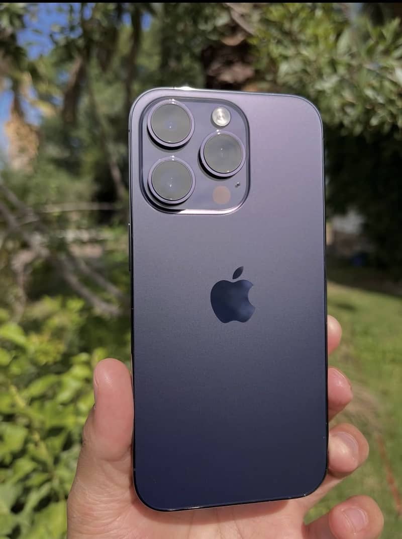 Apple iPhone 14 Pro 1
