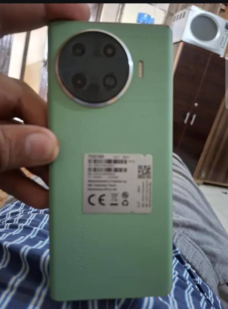 Tecno Spark 20 Pro Plus 0