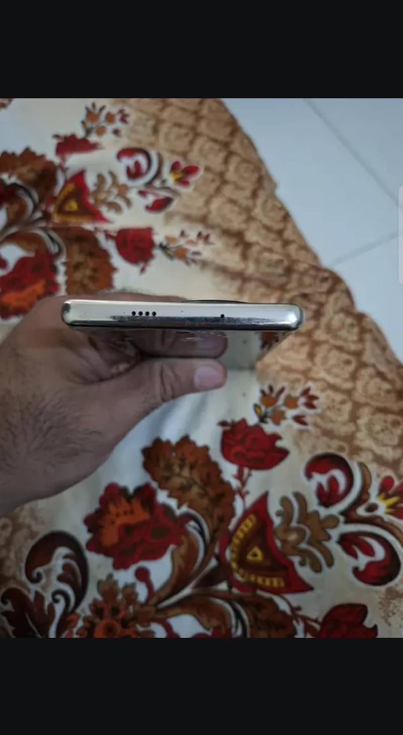 Tecno Spark 20 Pro Plus 3