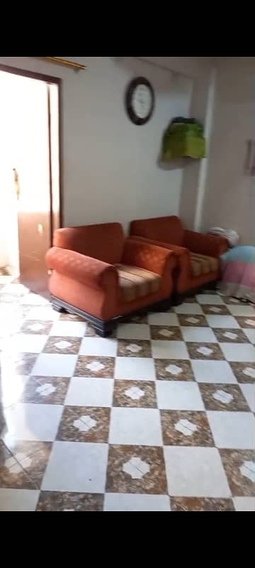 2nd floor SMR center upto HTC fabric shop 3 bad attach bathroom comane open kitchen 125 square sweet water daily demand 95 lakh*Code(16723)*
