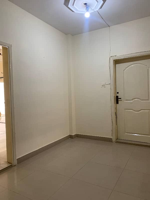 Flat For Rent 13