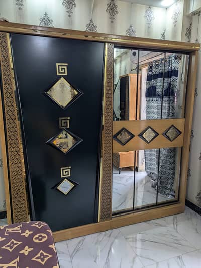 Luxury Complete Bedroom Set for Sale – Bed, Wardrobe & Dressing Table
