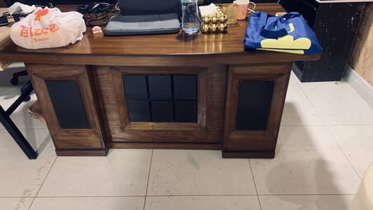 New executive table 15 days used