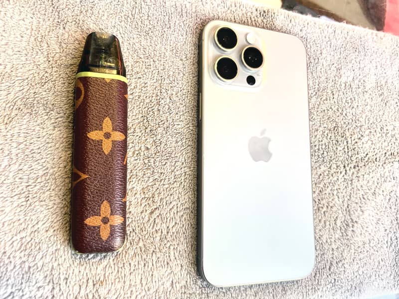 Apple iPhone 15 Pro Max 0