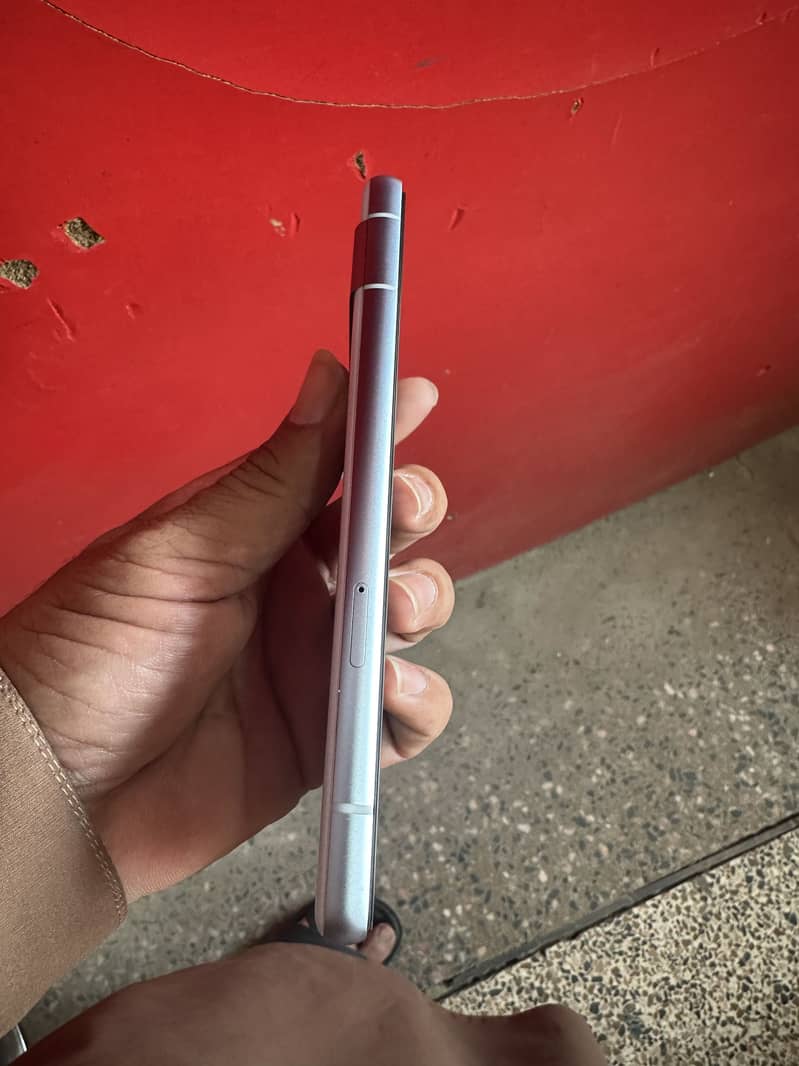 Google Pixel 7a 5