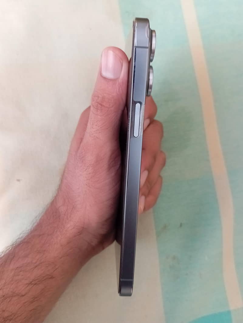 Apple iPhone 13 Pro Max 3
