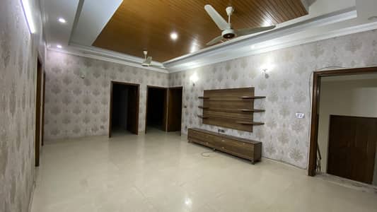 1 Kanal Upper Portion For Rent In Township*