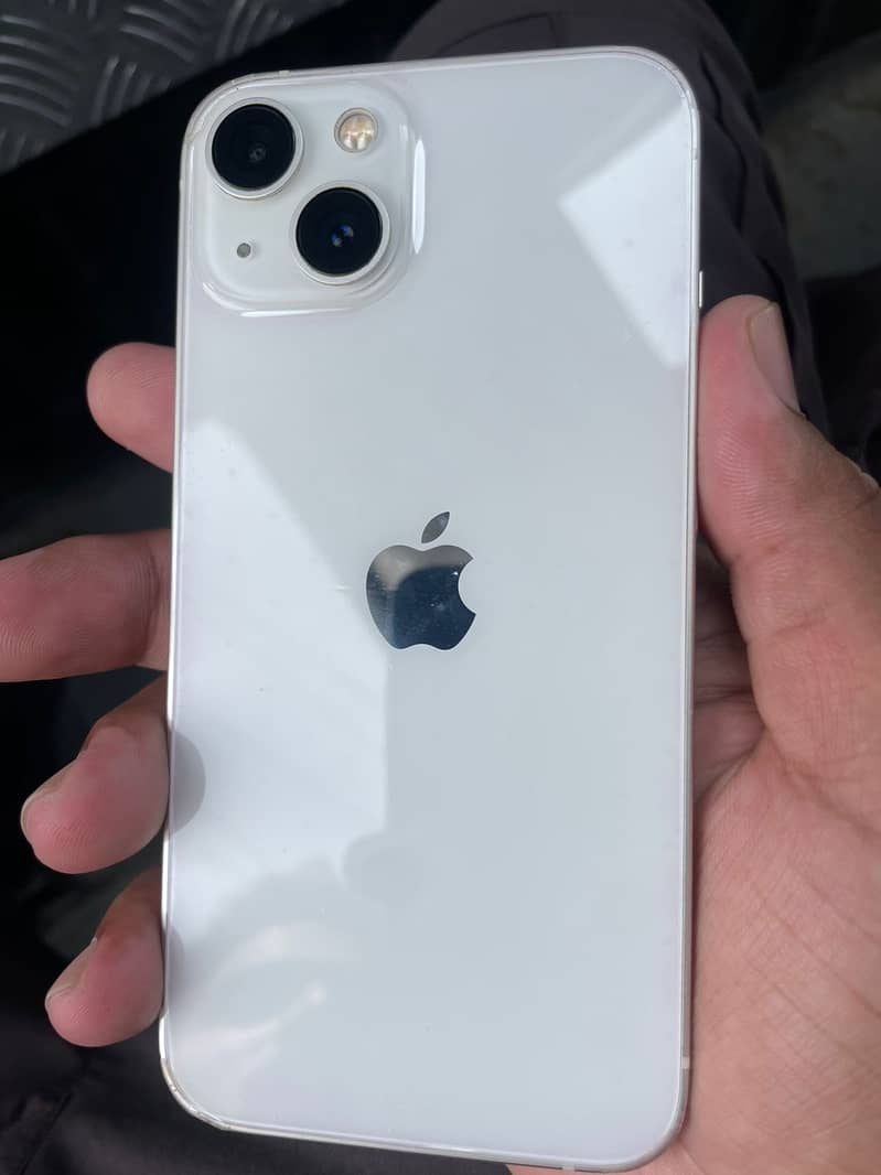 Apple iPhone 13 0