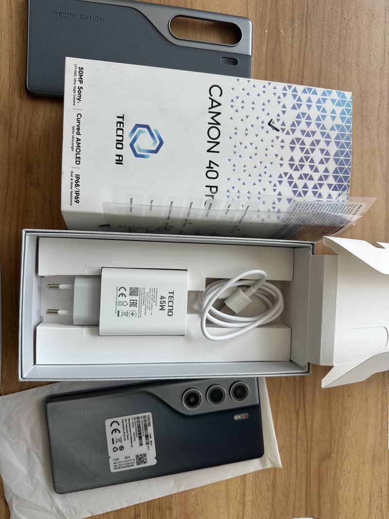 Tecno CAMON 40 Pro 2