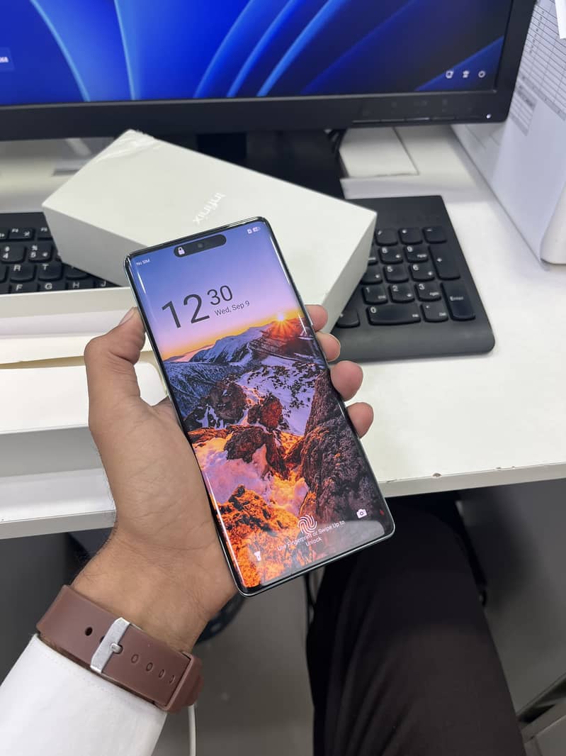Infinix Zero 40 4