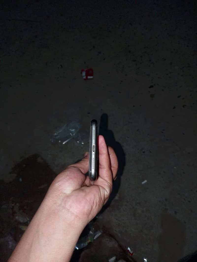 Apple iPhone 11 1